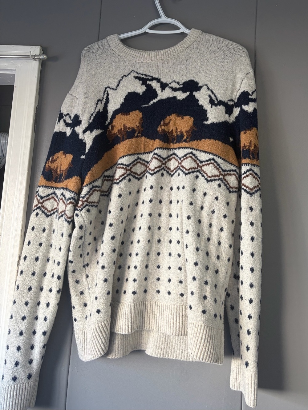 Old Navy Cream Fair Isle Crewneck Sweater with Navy and Brown Accents